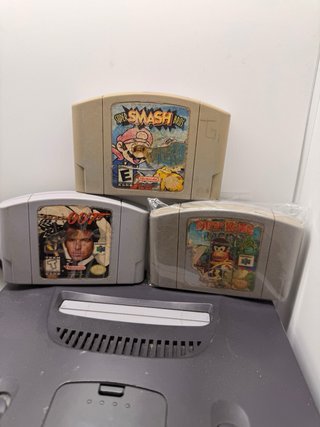 Nintendo 64 + 2 mandos + 3 juegos