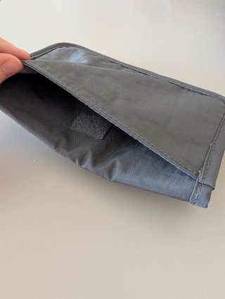 Tarjetero iN – 28 ranuras, protección RFID