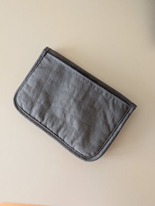 Tarjetero iN – 28 ranuras, protección RFID