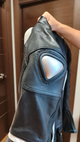Mono de moto 2 piezas Compilo talla "M" impoluto.