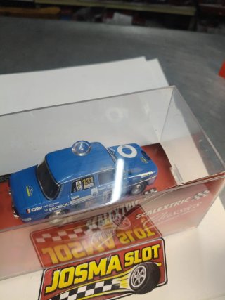 Scalextric Renault 8 TS Azul ref 6379