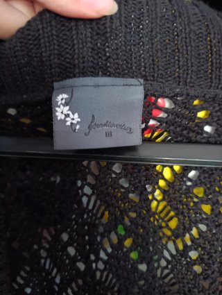 Chaquetilla negra de punto calado