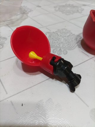 Bebederos automáticos para gallinas (4 unidades)
