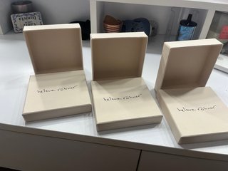 Cajas Helena Rohner