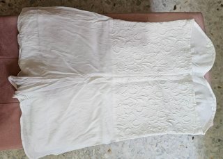 Peto corto palabra de honor blanco