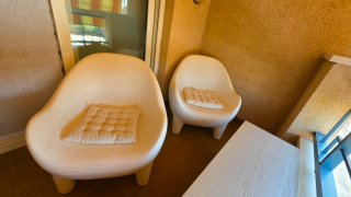2 Sillones de resina blancos para exterior