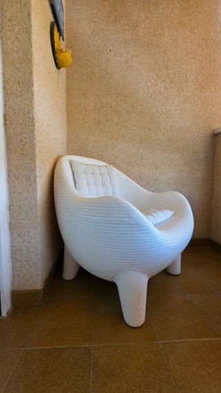 2 Sillones de resina blancos para exterior
