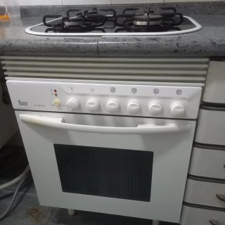 Placa de gas TEKA 4 fuegos más Horno TEKA