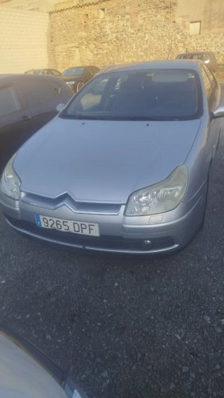 Coche en perfecto estado precio 1850