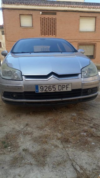 Coche en perfecto estado precio 1850