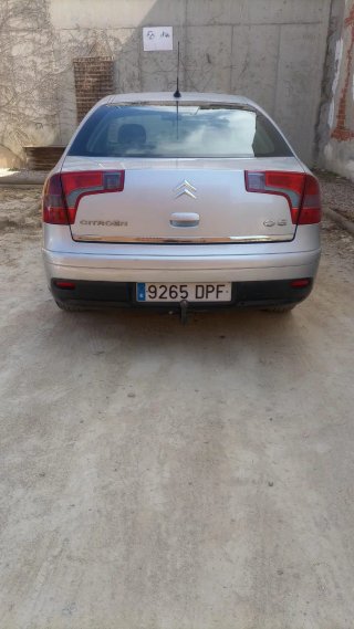Coche en perfecto estado precio 1850