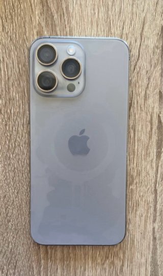 iPhone 15 Pro Max