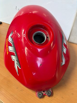 Depósito Gasolina Honda VTR 250 (2005)