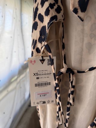 Top satinado elegante