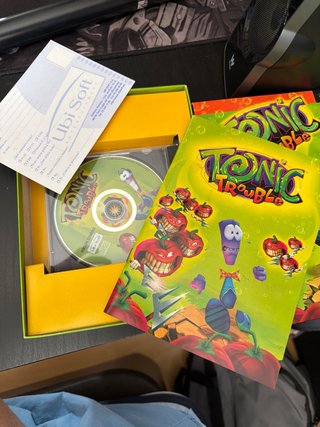 Tonic Trouble PC Caja Grande Completo