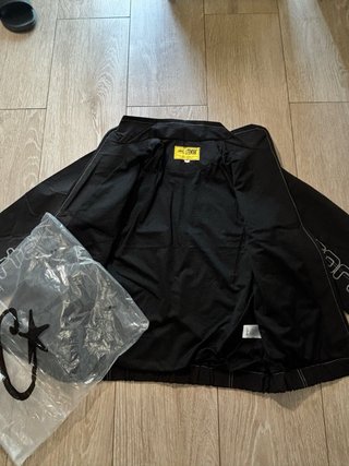 Chaqueta Corteiz Negra
