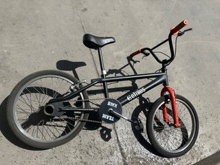 Bicicleta BMX