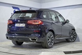 BMW X5   xDrive40i
