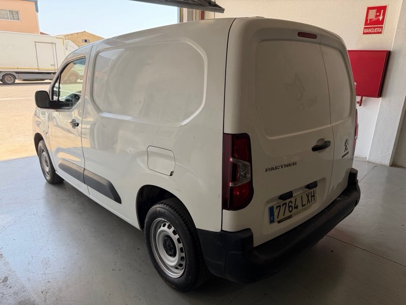 Peugeot Partner 2022, foto 3