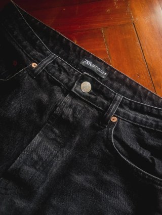 Zara Jeans Baggy Negros