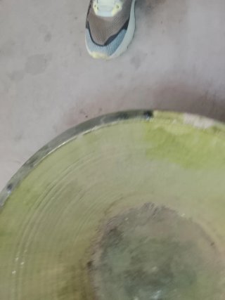 Antichi piatti in ceramica