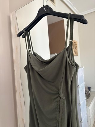 Vestido largo verde oliva