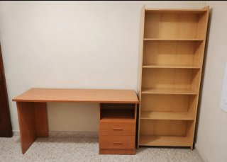 Mesa de escritorio de madera