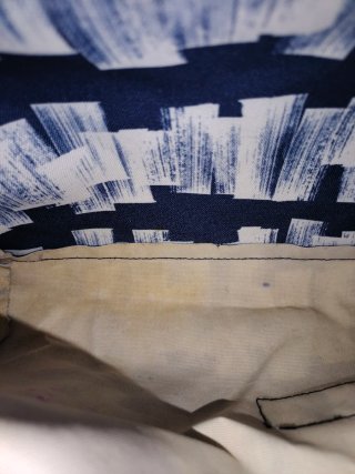 Mochila Eastpak azul y blanca