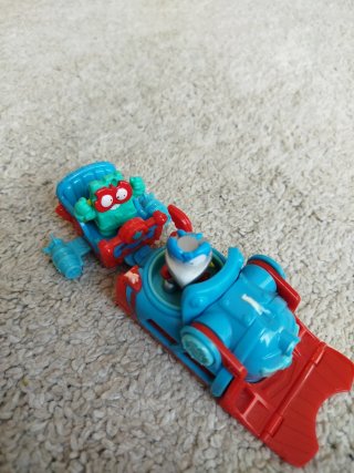 Superthings Vehículos