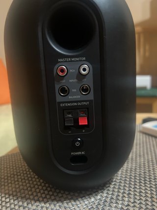 Monitores Estudio JBL 104BT Bluetooth