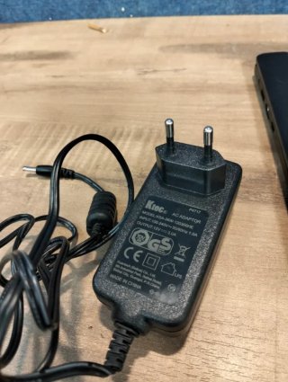 Portátil Medion E3213 13,3" Táctil 4/64GB