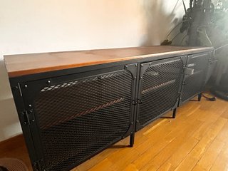 Salón completo moderno industrial. Ikea FJÄLLBO