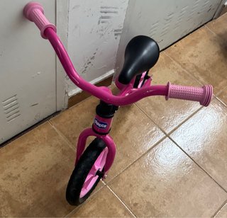 Bici de aprendizaje Chicco rosa