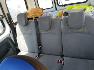 Se vende furgoneta kangoo con 105000km