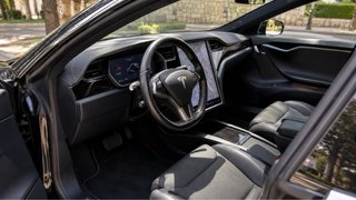 Tesla Model S 2018