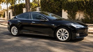 Tesla Model S 2018