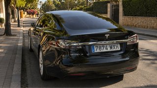 Tesla Model S 2018