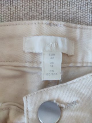 Shorts vaqueros H&M beige