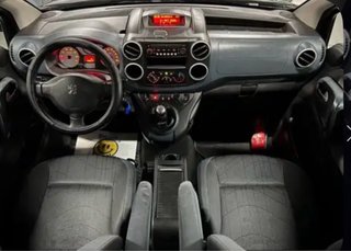 Peugeot Partner Tepee 2011