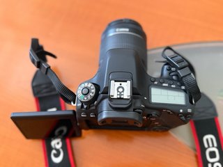Canon EOS 80D + Lentes 18-55mm, 55-250mm, 50mm