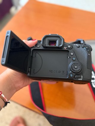 Canon EOS 80D + 18-55mm STM
