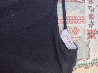 Jersey Bershka negro espalda descubierta