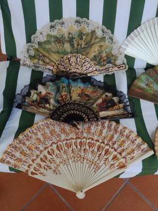 Lote de 6 abanicos antiguos decorados