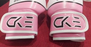 Guantes de boxeo niña  (sin estrenar)
