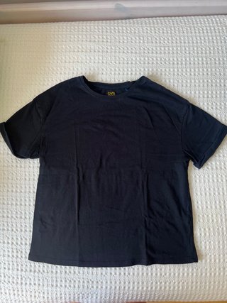 Camiseta negra manga corta OVS