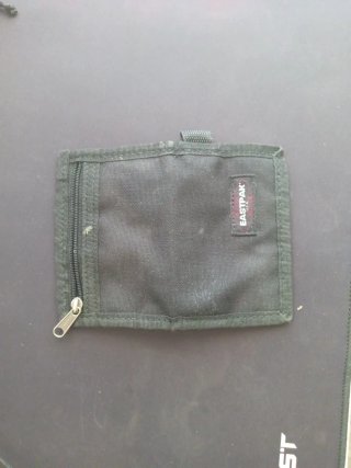 Cartera Eastpak pequeña negra