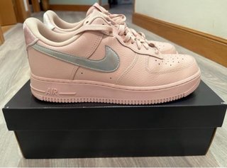 Nike Air Force 1 Rosa y Plata