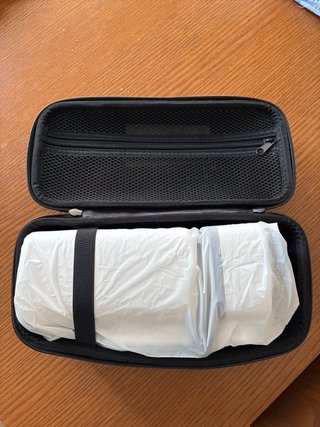 Proyector NK Blanco con mando y estuche.