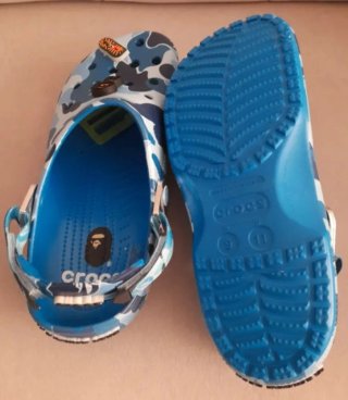Crocs Bape Talla 43 Camuflaje Azul