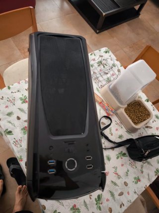 Semitorre gamer